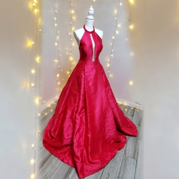 Pink formal dress ๐ - Picture 2 of 6